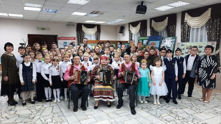 Ципьяын ӟечлэсьтонлы сӥзем концерт ортчиз