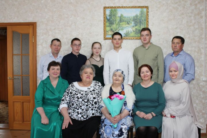 Унсигездәге җырымны сиксәндә дә башкардым