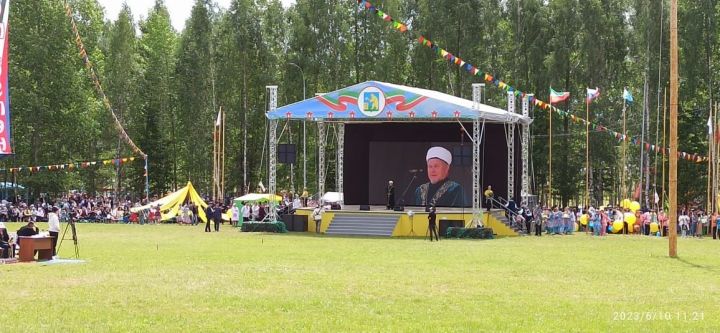 Балтач район үзәгендә Сабантуе гөрли (фото)