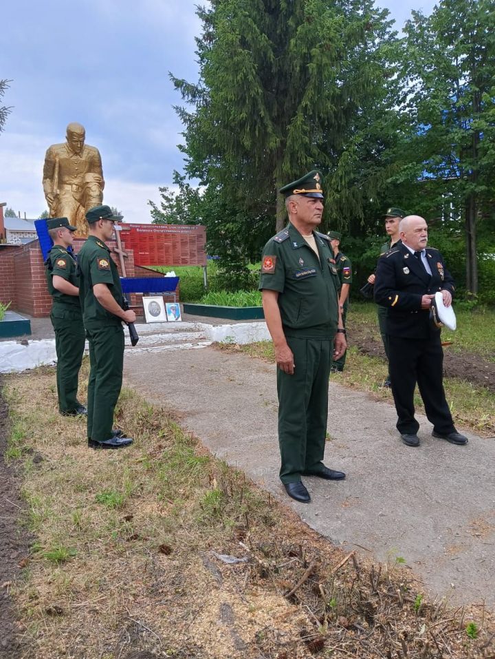 Балтачлылар хәрби ветеран белән хушлашты