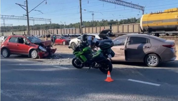 Юл-транспорт һәлакәтендә пассажир хатын-кыз үлгән, ике бала зыян күргән