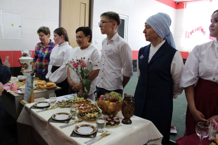 Август киңәшмәсе – 5: Сыйфатлы белем, тәрбия – беренче урында