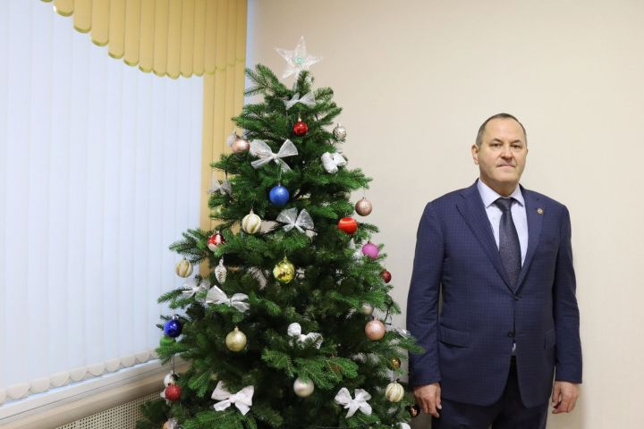 Раштуа бәйрәме белән!