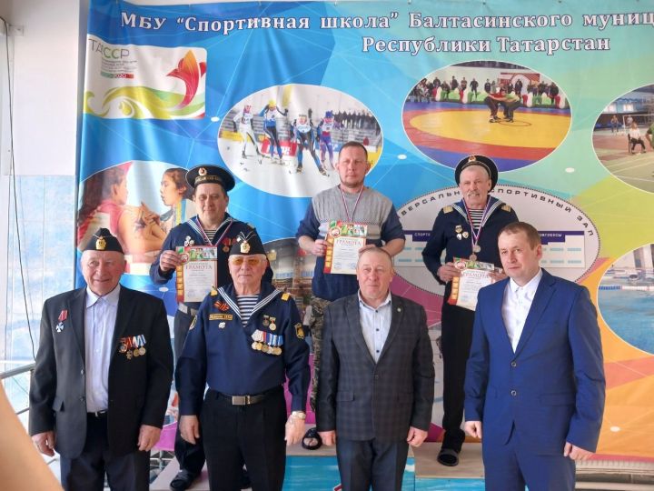 «Дулкын» бассейнында диңгезчеләр ярышты (фото)