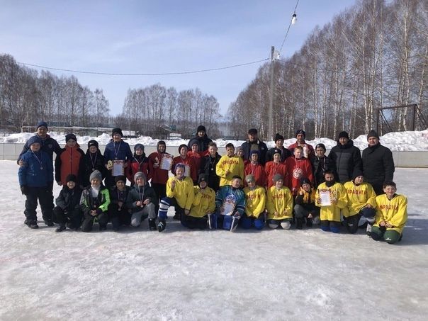 «Игенче» авыл хуҗалыгы җәмгыяте призына хоккей сезонын ябу турниры узды