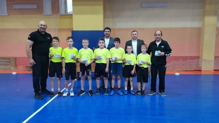 Балтач гимназиясе һәм Урта Көшкәт егетләре тэг-регби буенча Бөтенроссия ярышларында катнашты