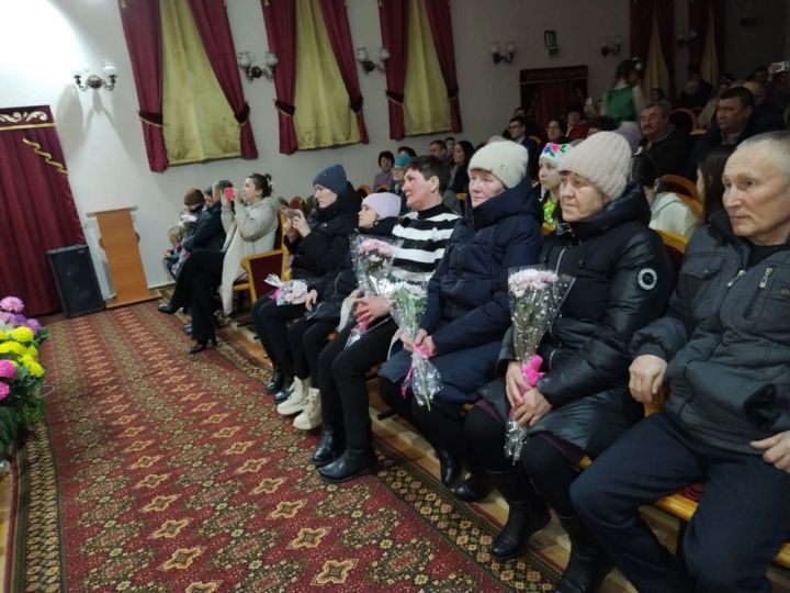 «Туган илне саклау ирләр эше, сез акларга тиеш өметне» (+ бик күп фото)