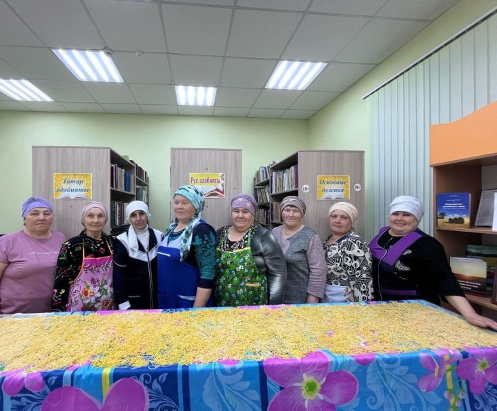 Борнаклылар махсус хәрби операциядәге егетләргә токмач кистеләр
