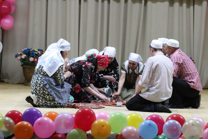 Бөрбаш балалар бакчасы концерты елатты да, елмайтты да (+ бик күп фото)