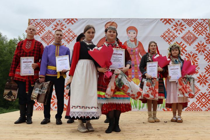 Батыр Менделеевск ёросысь, нош Чеберина – Балтасьысь