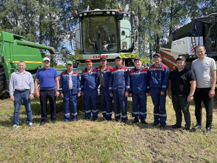 Старт бирелде... Комбайннар әзерме?