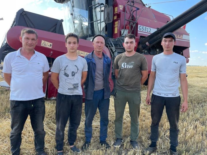 Минуты да кадерле,  диләр «Дуслык»та