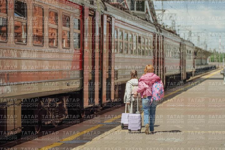 Ярамаган урында тимер юл аркылы чыккан хатын-кызны поезд бәрдергән