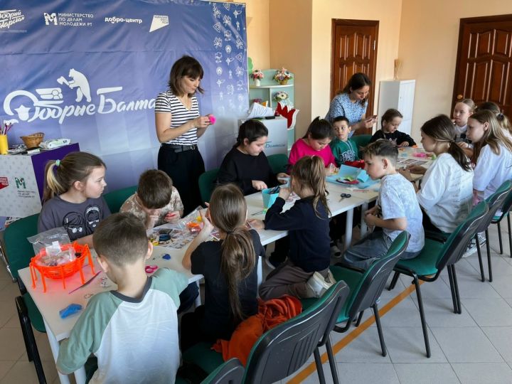 «Факел»да әтиләре махсус хәрби операция зонасында булган балалар өчен чара уздырдылар