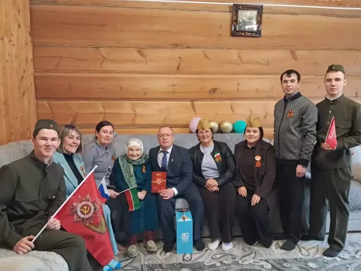 Балтачта Бөек Җиңү көнен каршылап, ветераннарга бүләкләр өләштеләр