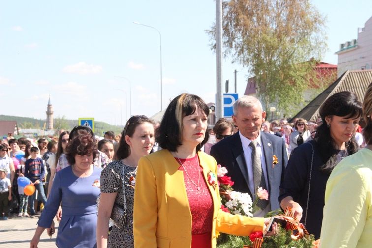 Балтачта узган парадтан фотомизгелләр