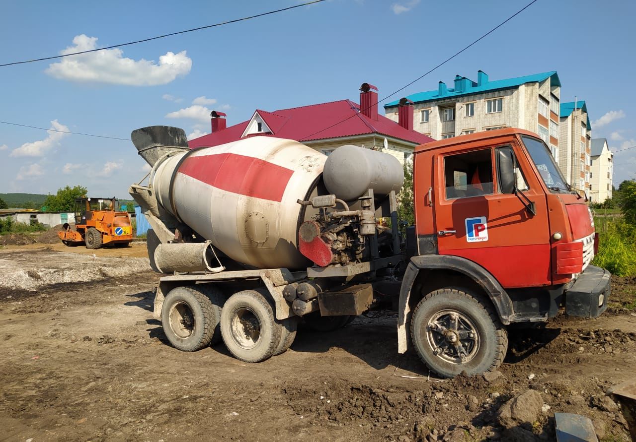 «Безнең ишегалды”  эшләр гөрли (+фото)