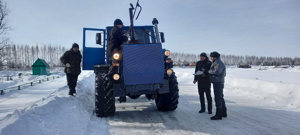 Арборда авыл хуҗалыгы техникалары техник күзәтү узды