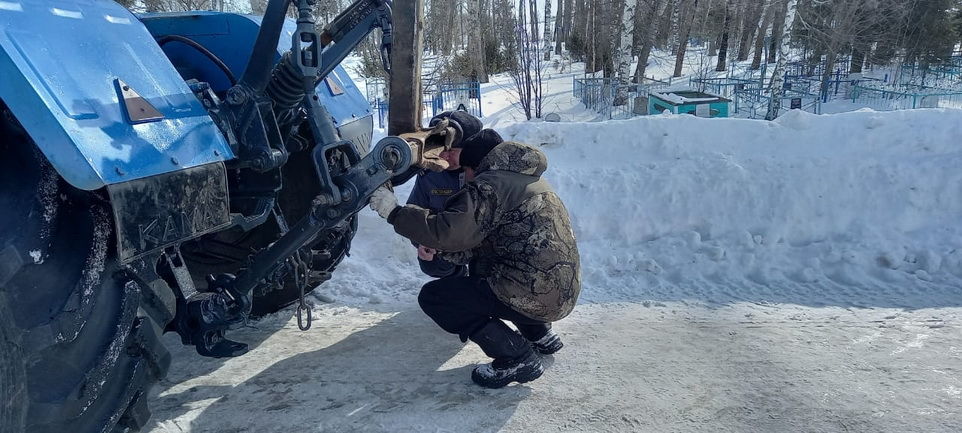 Арборда авыл хуҗалыгы техникалары техник күзәтү узды