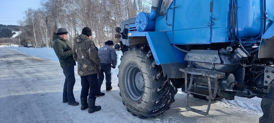 Арборда авыл хуҗалыгы техникалары техник күзәтү узды