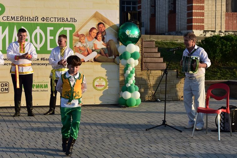 Балтачта “Гаиләфест” дигән искиткеч матур бәйрәм узды (+бик күп фото)