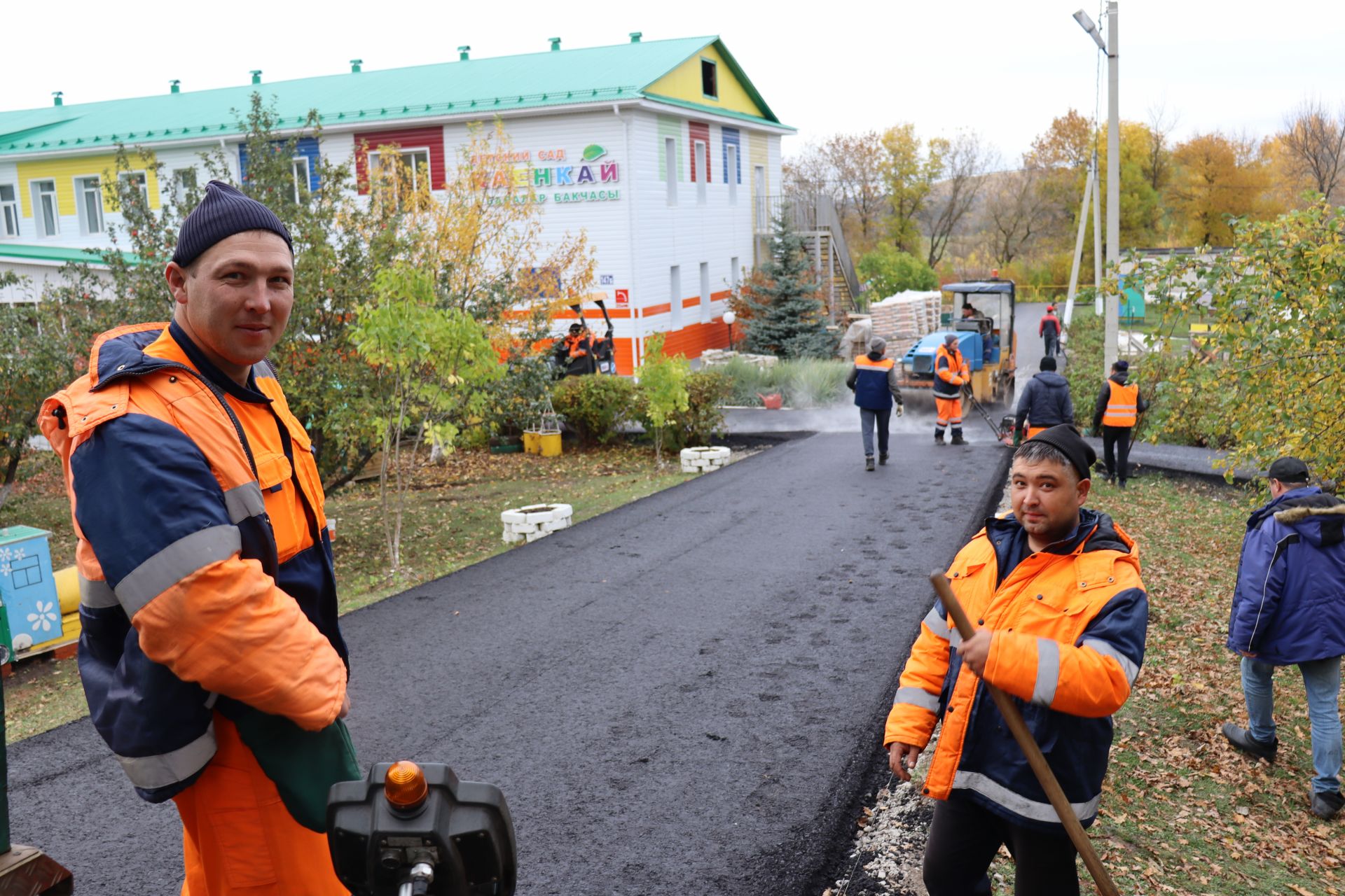 Сикәлтәсез юллар юлдаш булсын (+фото)