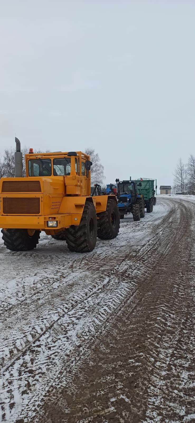 "Сосна"лыларның техникасы язгы кыр эшләрен тулы әзерлектә көтә (+бик күп фото)&nbsp;