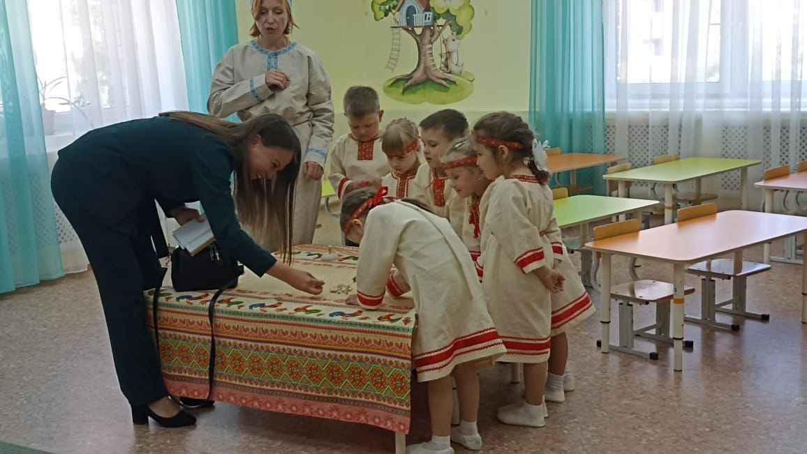 Татарстан Республикасы Мәгариф hәм фән министры  ни өчен балтачлыларны мактады? (+фото)