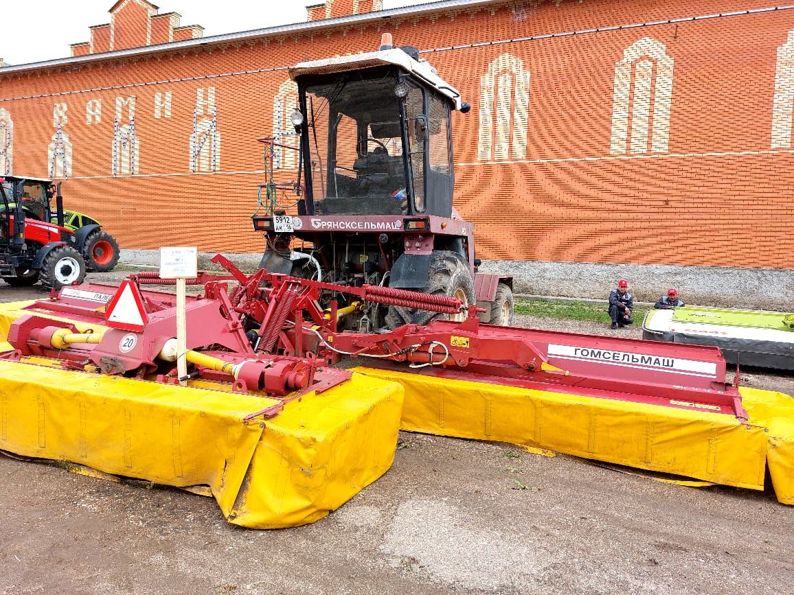 Балтачта узучы “Сенаж көне” республика семинары вакытында терлек азыгы әзерләүче яңа техникалар белән таныштылар (+фото)