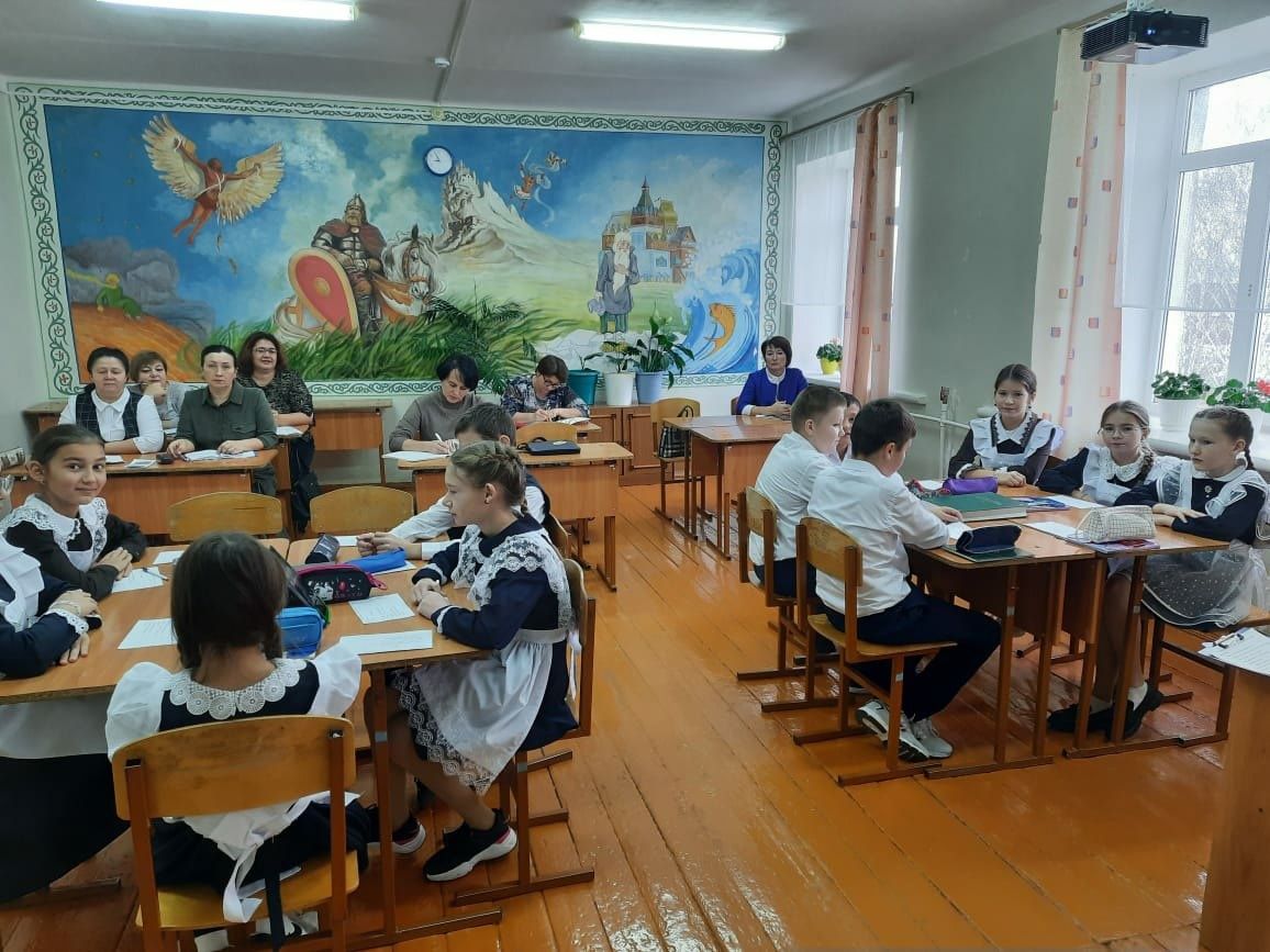 Смәел мәктәбендә татар теле һәм әдәбияты укытучыларыныӊ район семинары булып узды (фото)