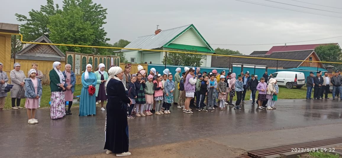 «Ак калфак»лылар Балтачның оста куллы һөнәрчеләренә, нәсел дәвамчыларына сокланды (фото, видео)