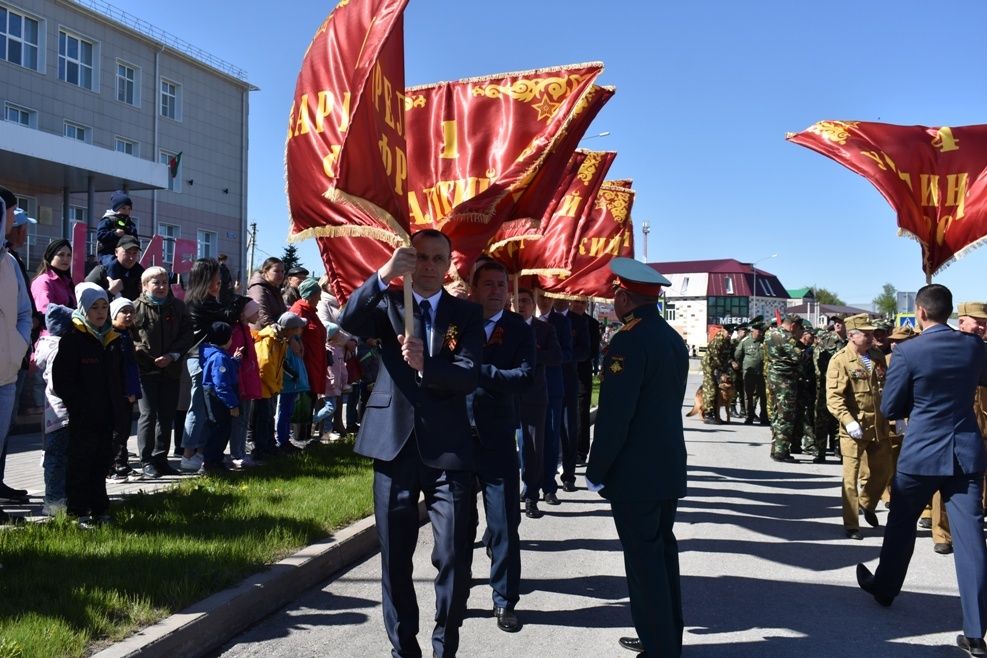 Балтачта узган Җиңү парадыннан фоторепортаж