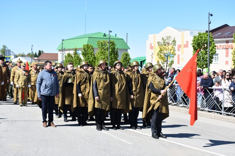 Балтачта узган Җиңү парадыннан фоторепортаж