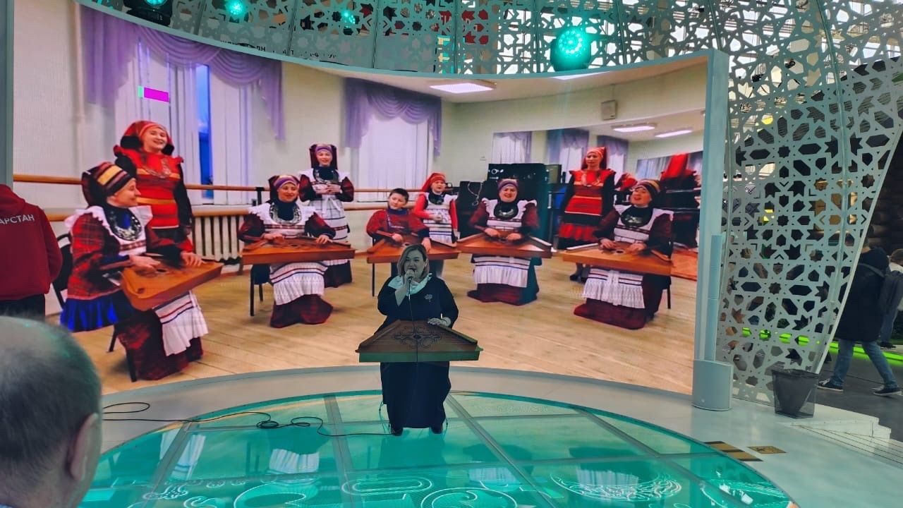 Айсылу Әсадуллина Бөтенроссия хатын-кызлар форумында катнашып кайтты (фото)