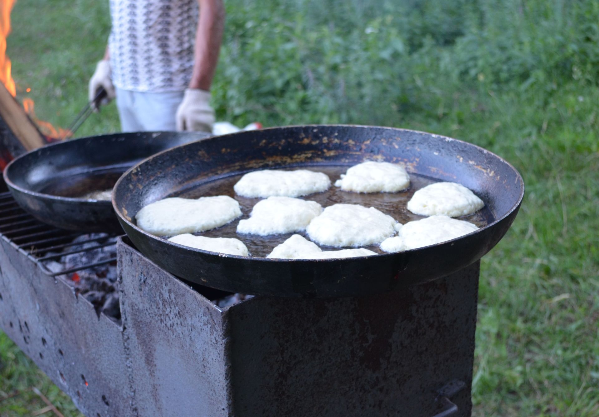 Блины, народные песни, пляски...