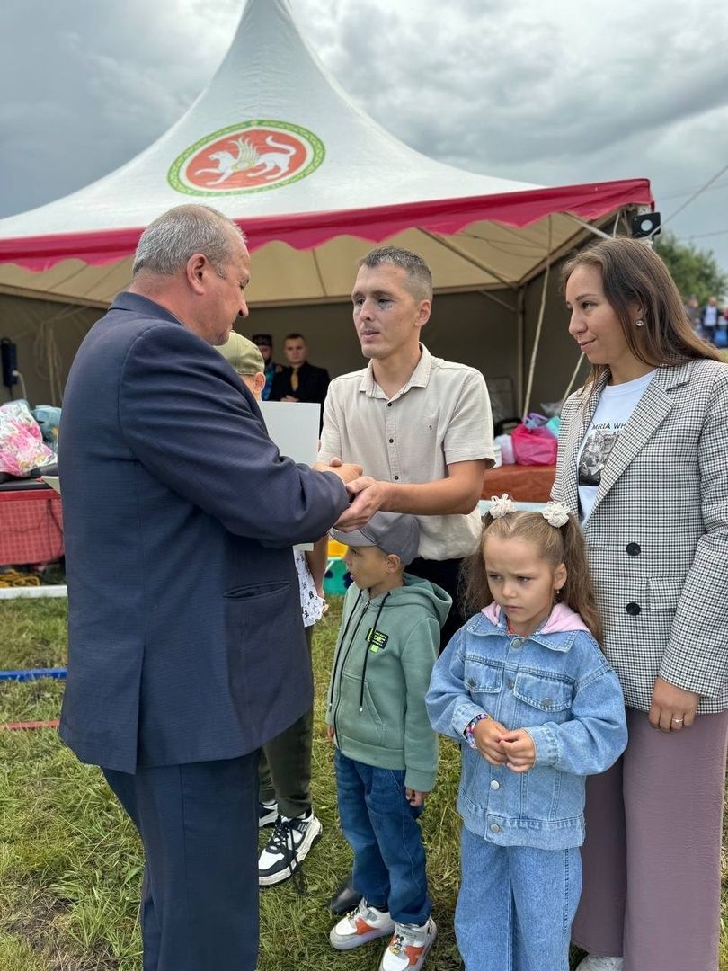 Чапшарда «Гаилә – дәүләт нигезе»дип исемләнгән бәйрәм узды (фото)