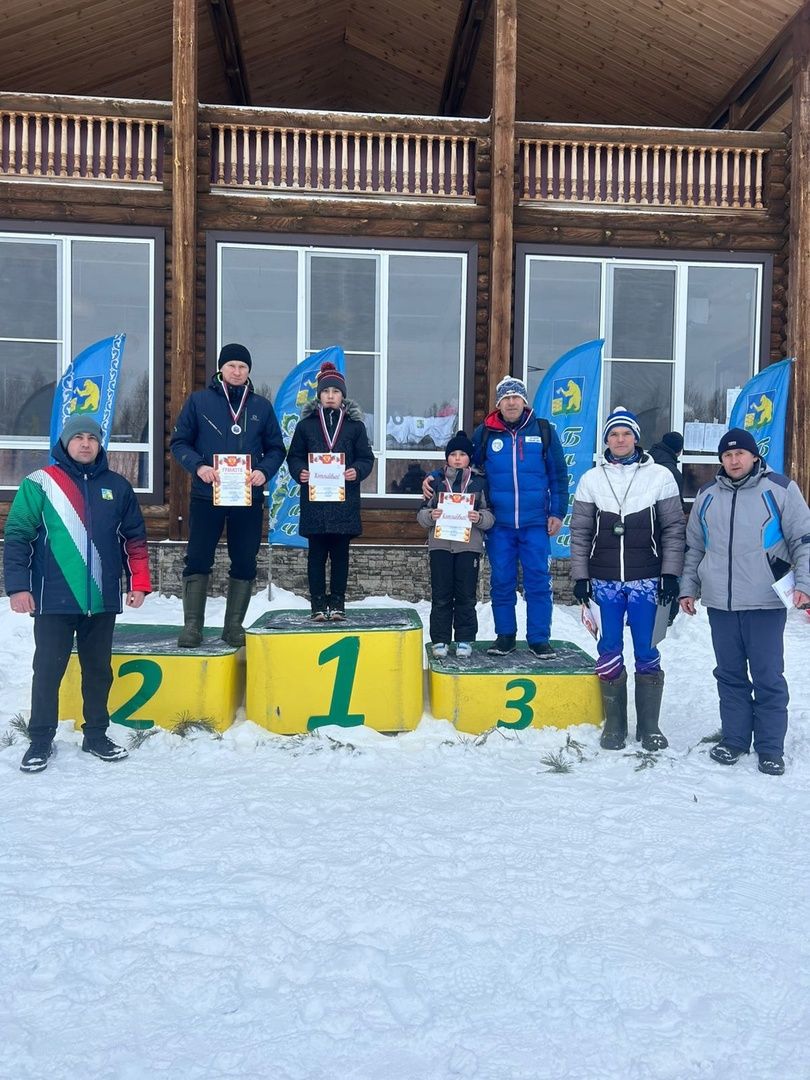 Рәлиф Әскаров призына узган чаңгы ярышында кемнәр җиңде?