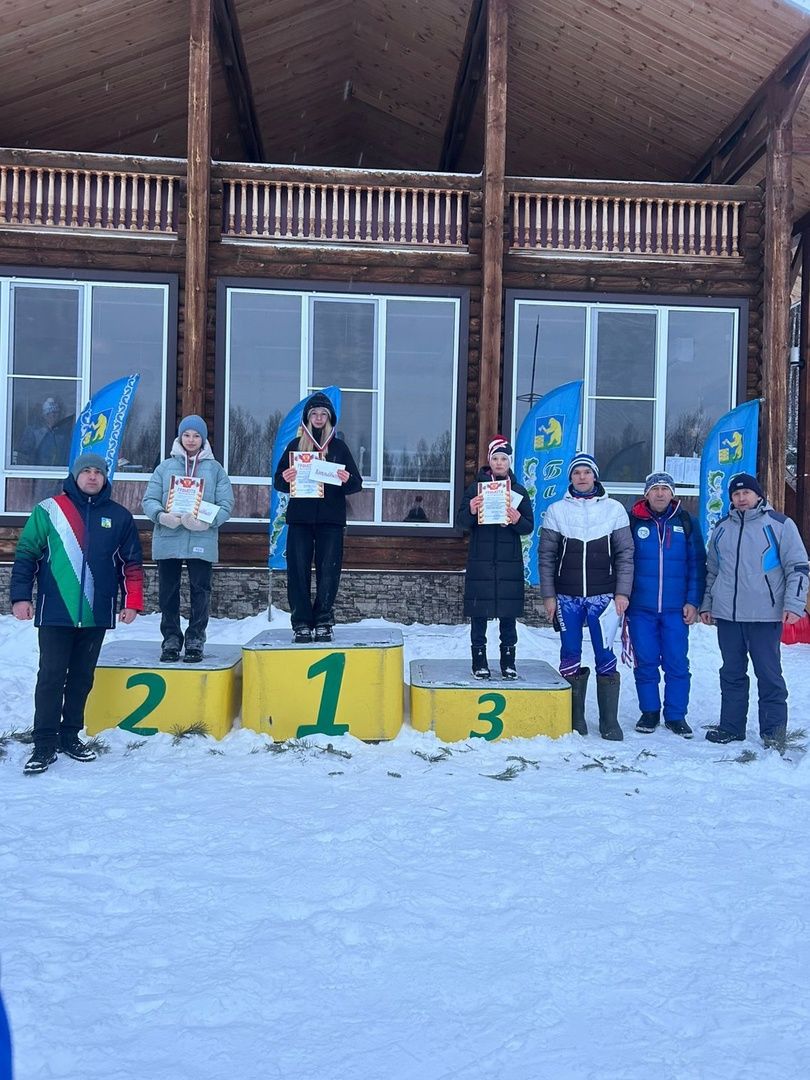 Рәлиф Әскаров призына узган чаңгы ярышында кемнәр җиңде?