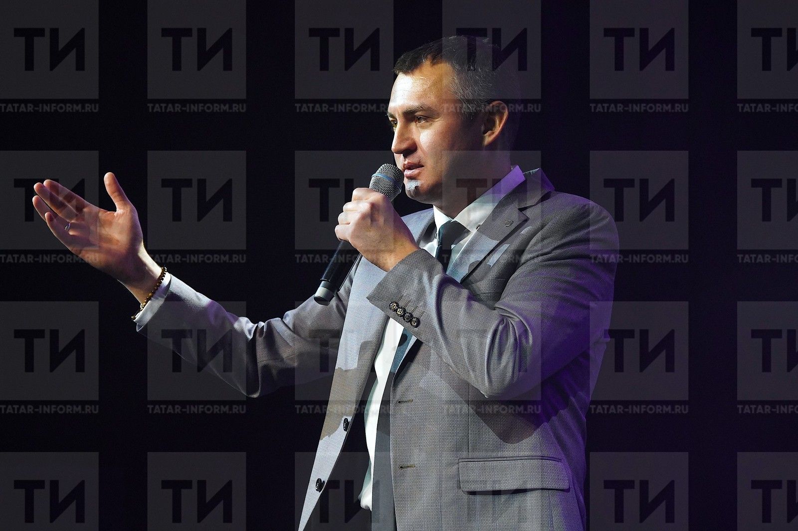 Зөлфәт Зиннуров гаиләсенең кайгысын уртаклашабыз