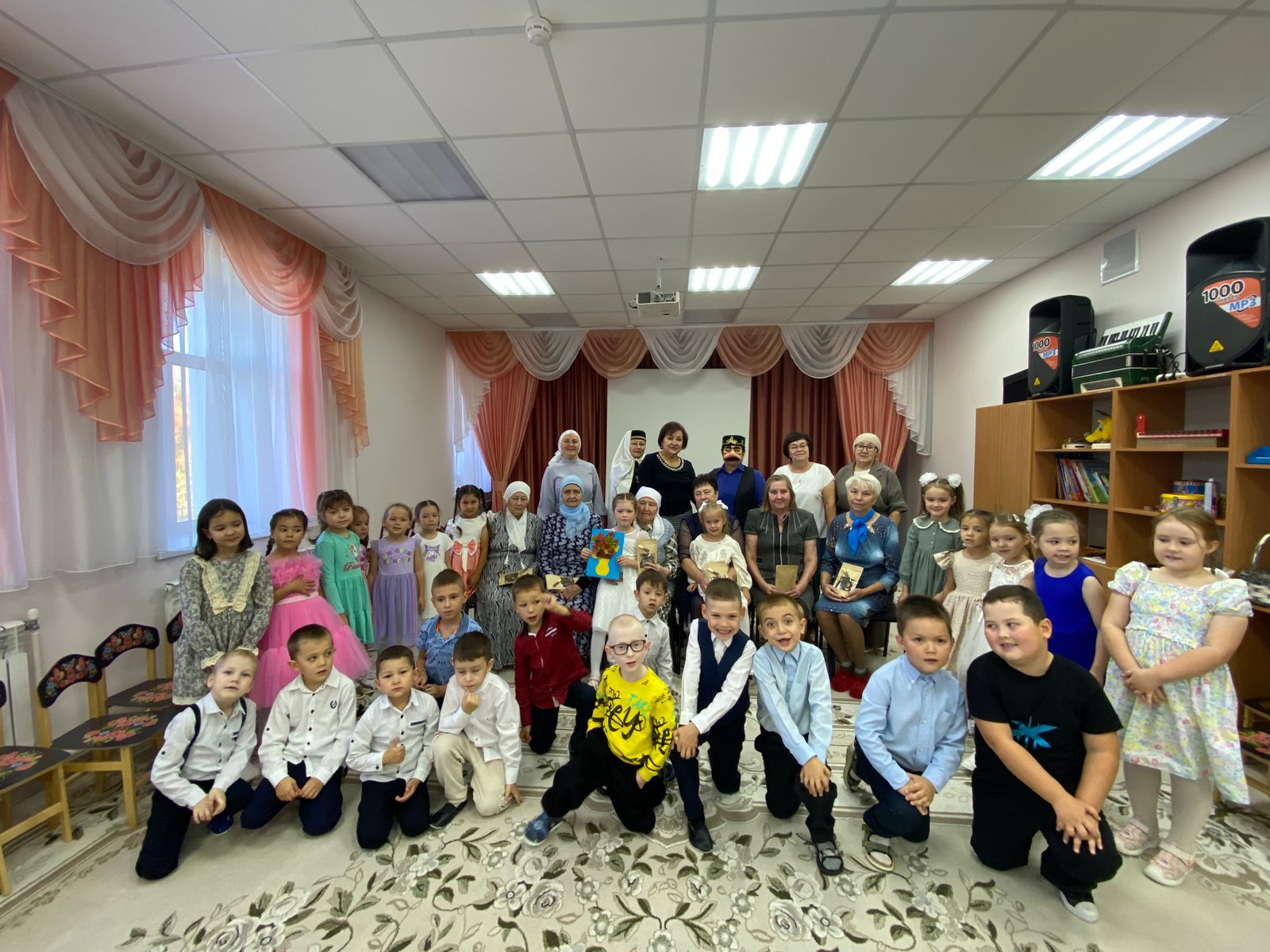 «Каенкай» балалар бакчасы үз өлкәннәрен хөрмәтләде
