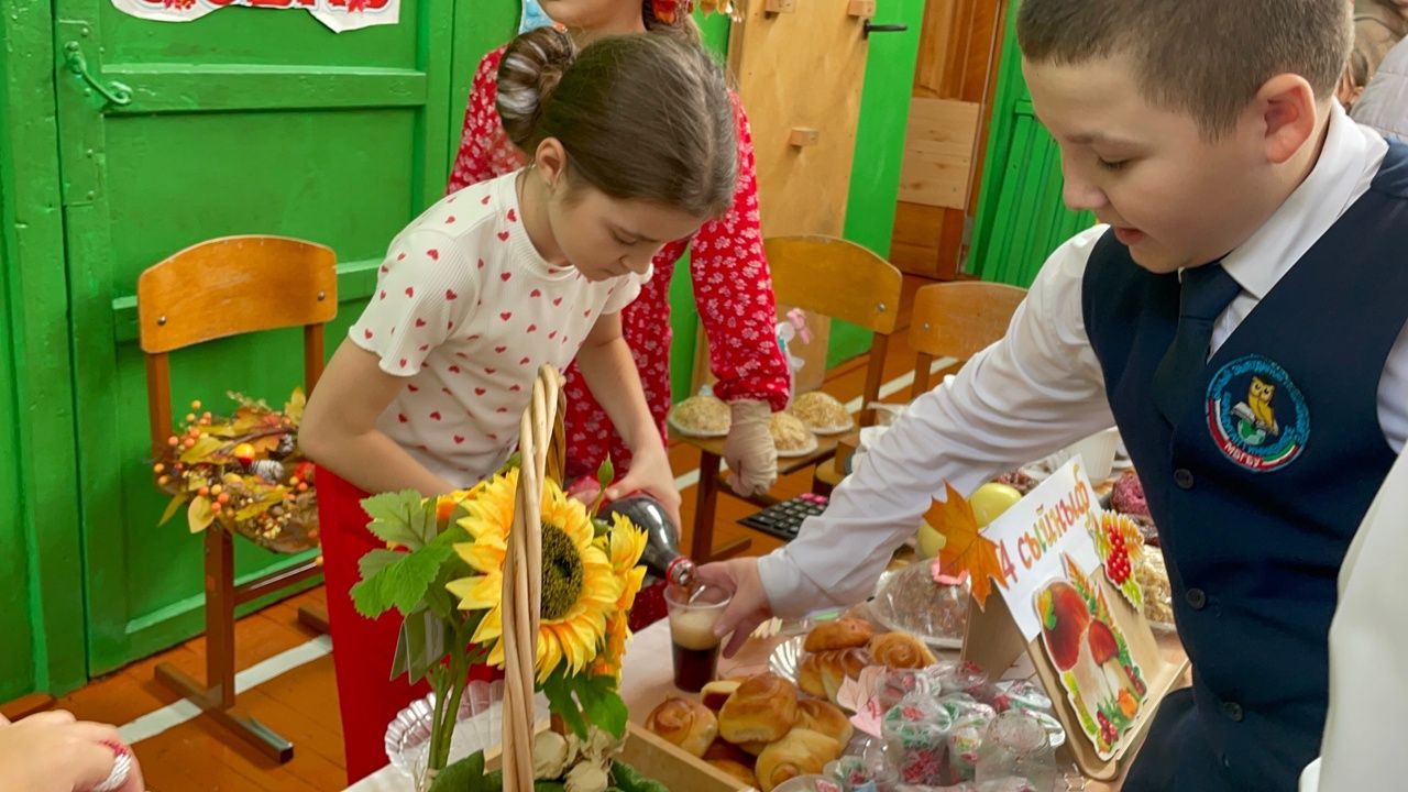 Бакый Зыятдинов исемендәге гимназиядә көзге ярминкә узды