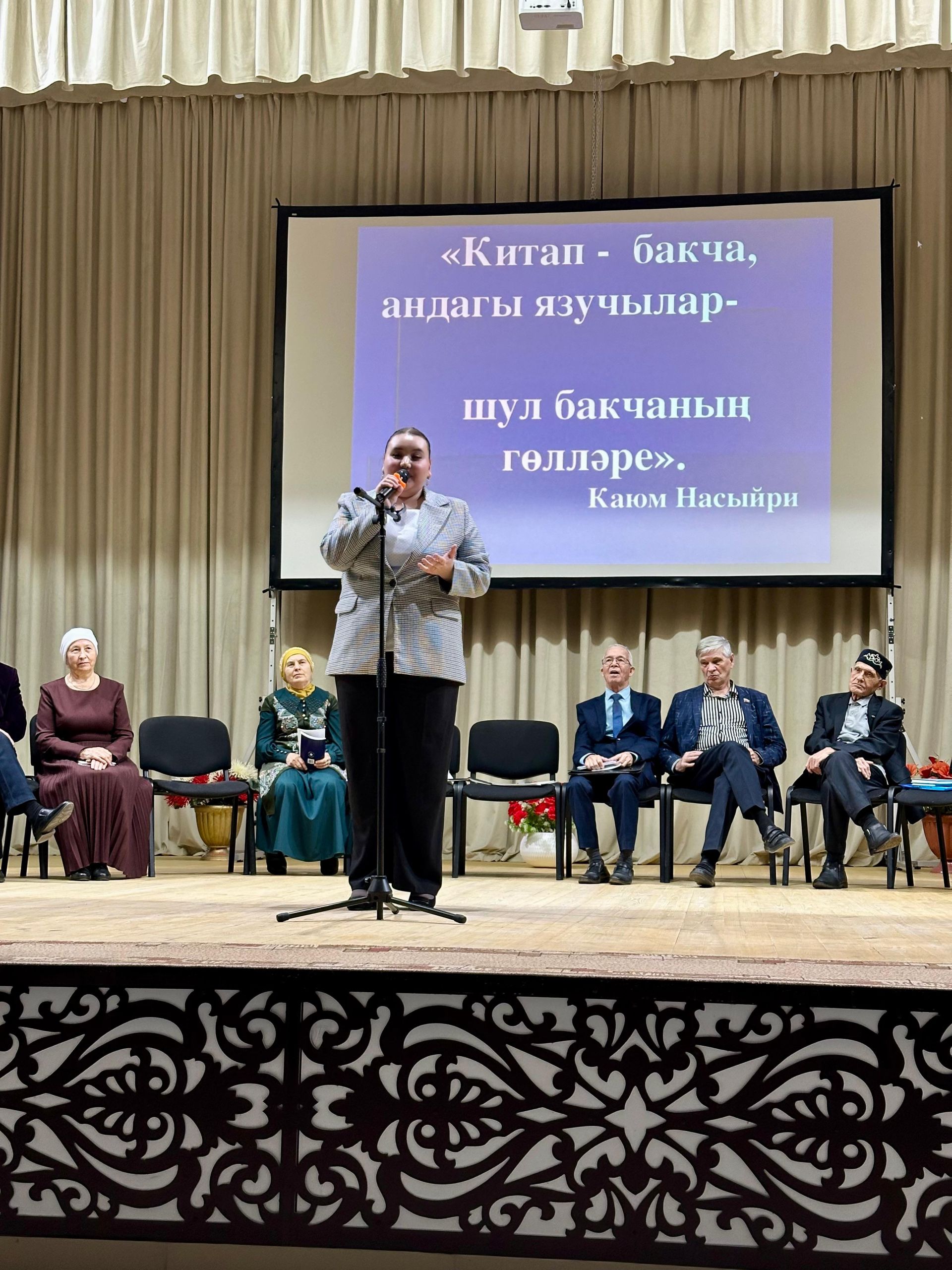 Бөрбаш мәдәният йортында Чаллы язучылары белән очрашу кичәсе узды