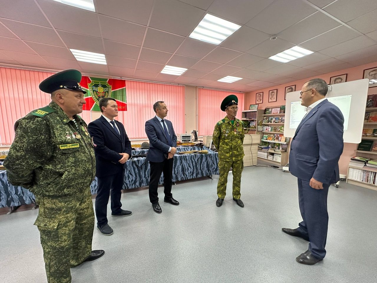 Рафис Гарифуллинга «Ветераннар хәрәкәтендәге актив эшчәнлек өчен» билгесе тапшырылды