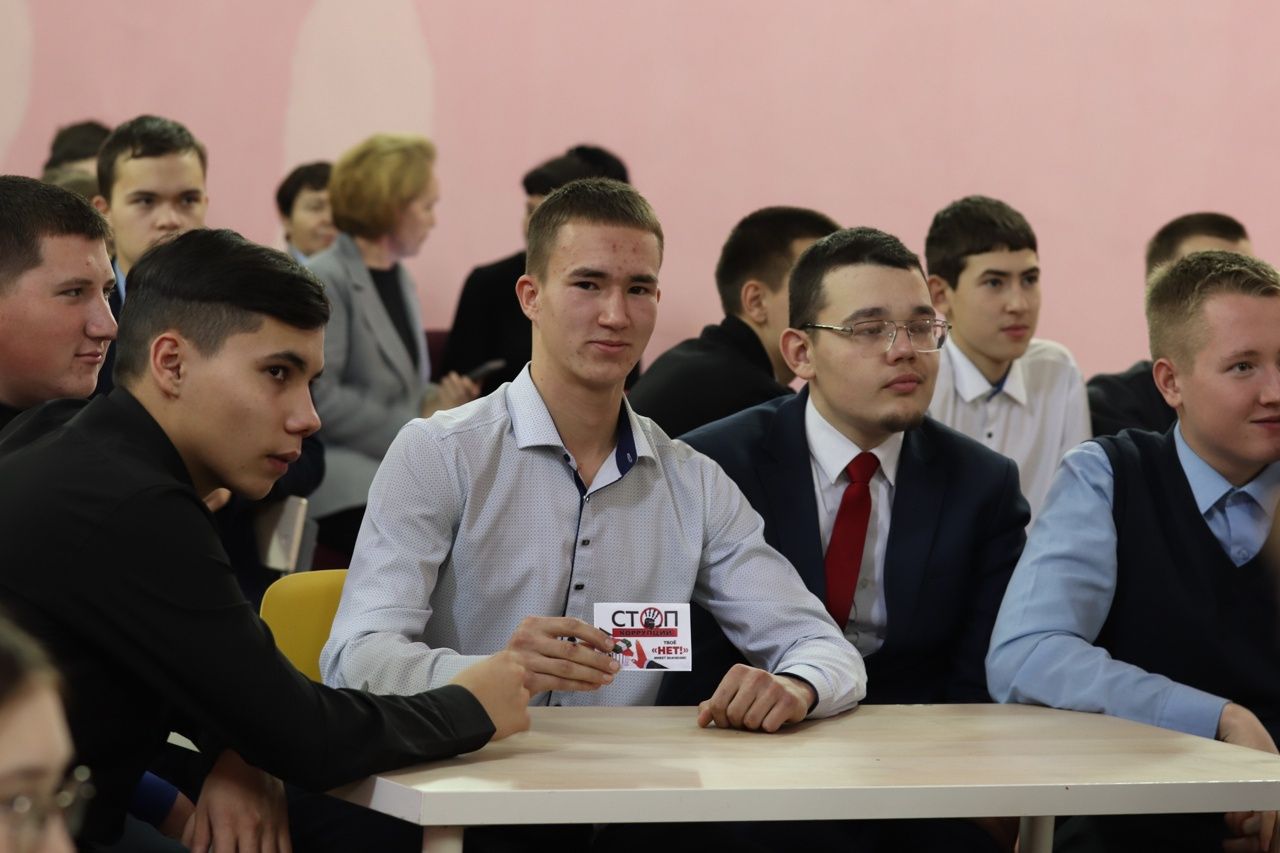 Балтачның һөнәри көллият студентлары  «Чиста караш» чарасында үз фикерләрен белдерде
