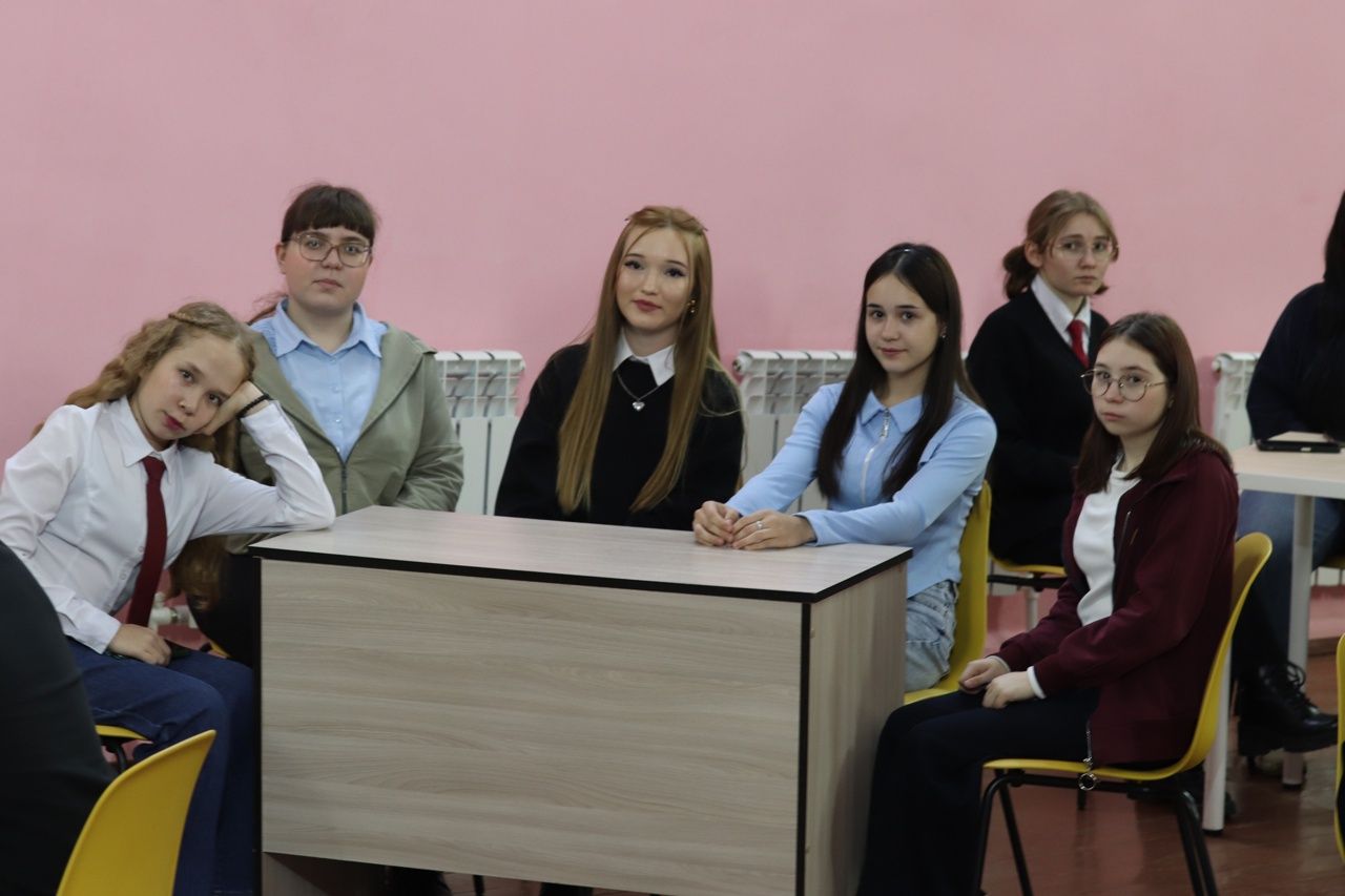 Балтачның һөнәри көллият студентлары  «Чиста караш» чарасында үз фикерләрен белдерде