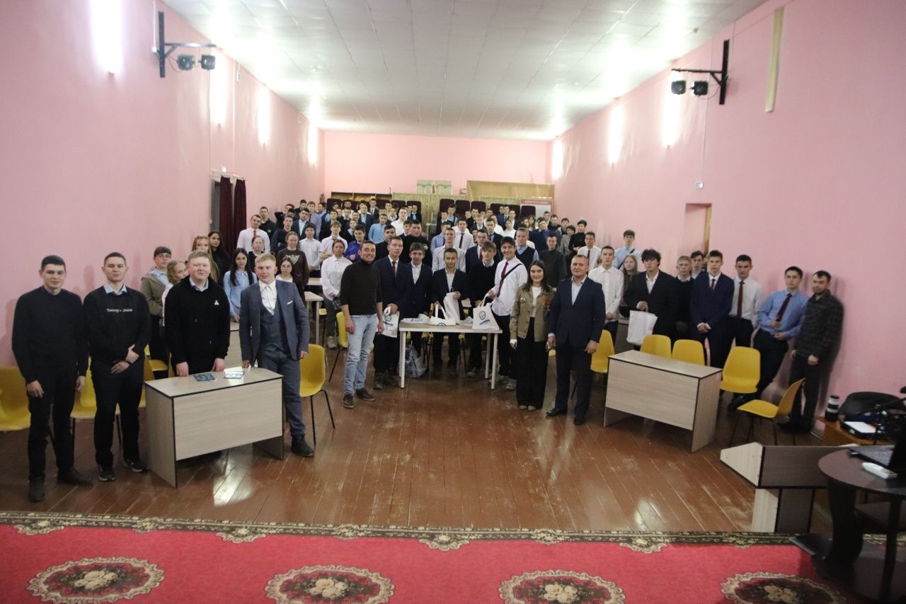 Балтачның һөнәри көллият студентлары  «Чиста караш» чарасында үз фикерләрен белдерде