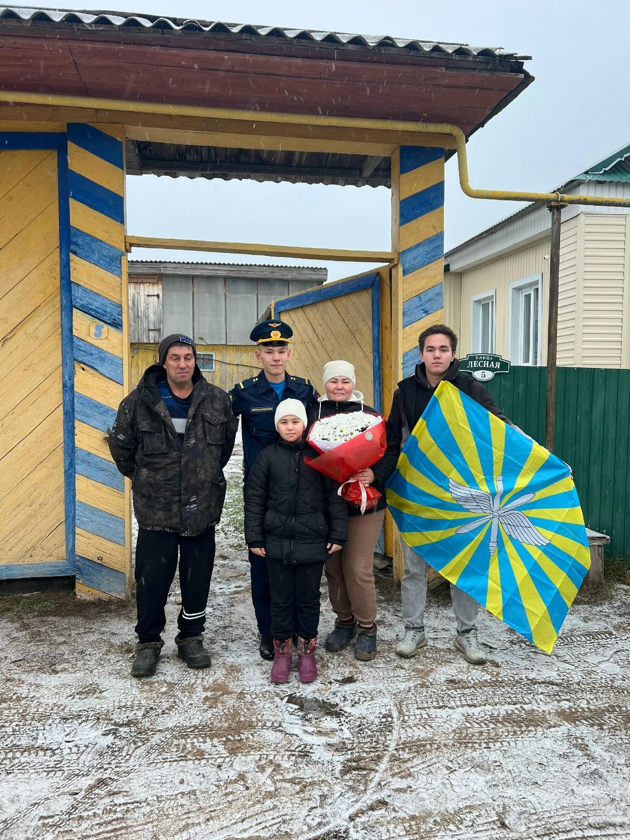 Көшкәтбаш авылы тагын бер солдатын каршы алды