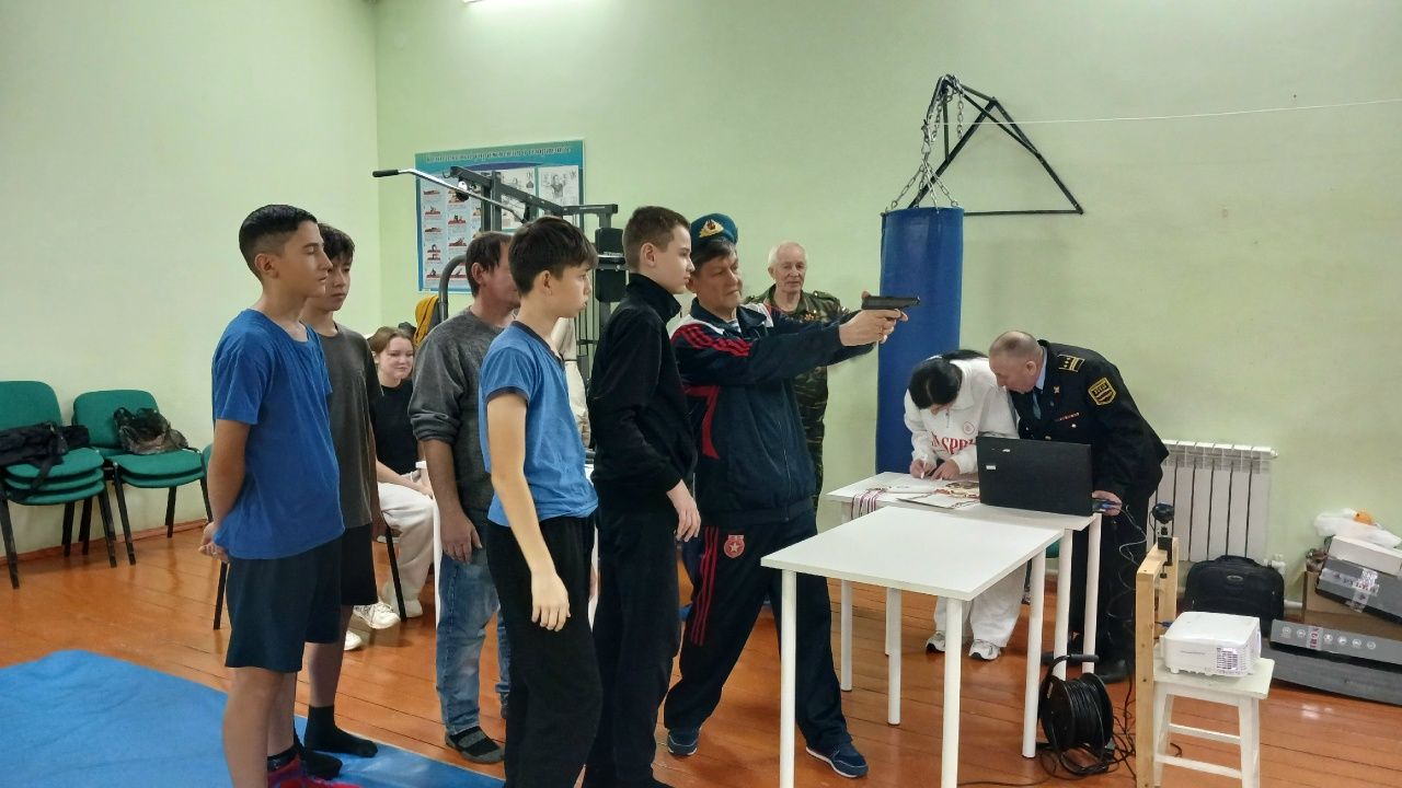 «Факел» клубында электрон тирда лазерлы коралдан ату буенча ярыш үтте