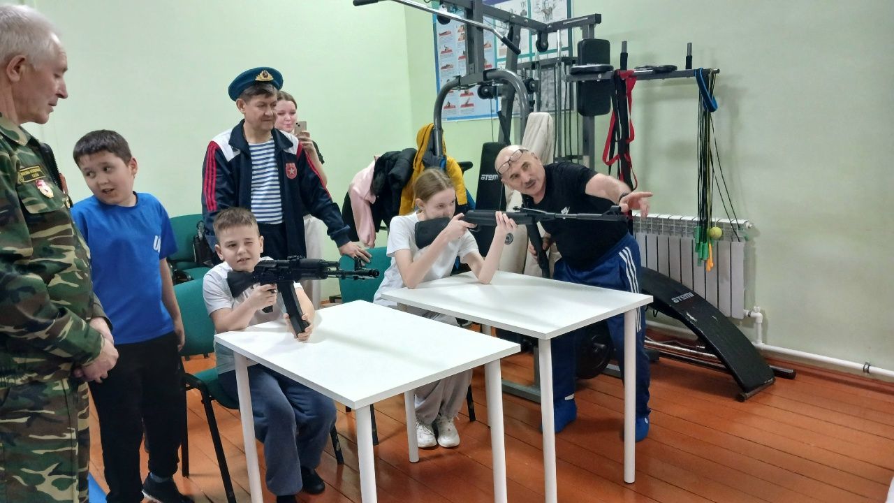 «Факел» клубында электрон тирда лазерлы коралдан ату буенча ярыш үтте