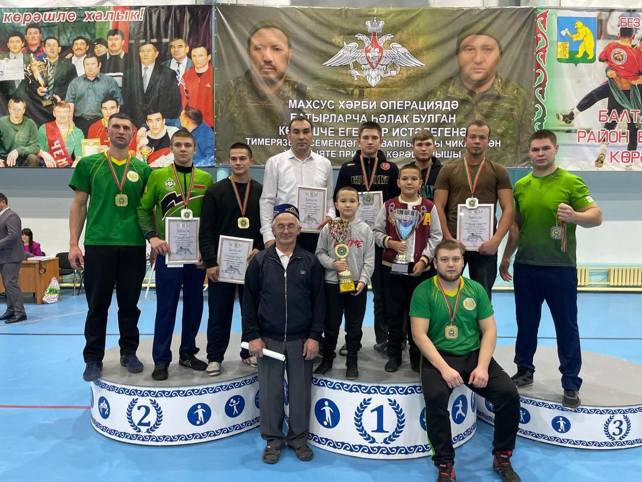 Көрәш ярышларының командалар арасында җиңүчеләре билгеле